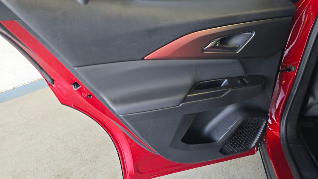 2026 Chevrolet Equinox EV RS Image 23 of 30