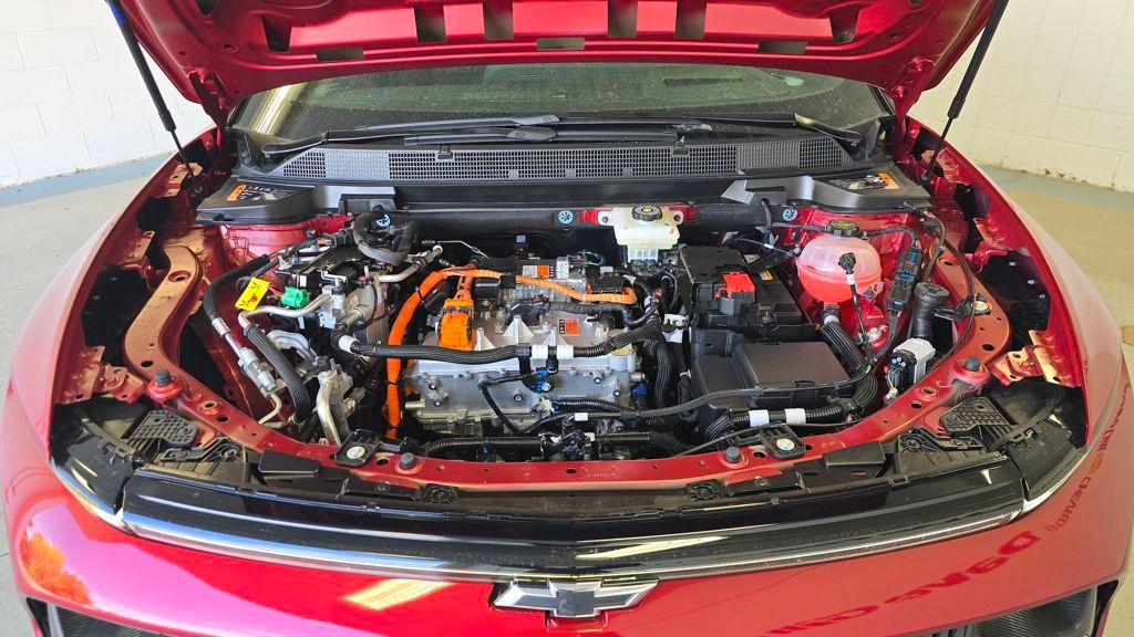 2026 Chevrolet Equinox EV RS Image 7 of 30