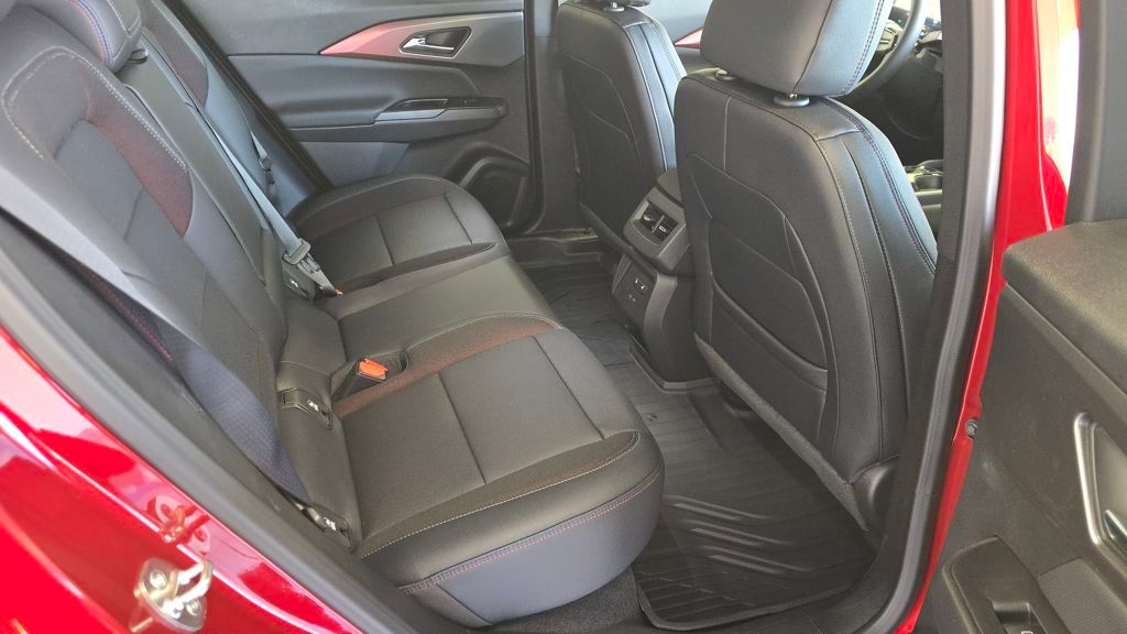 2026 Chevrolet Equinox EV RS Image 10 of 30