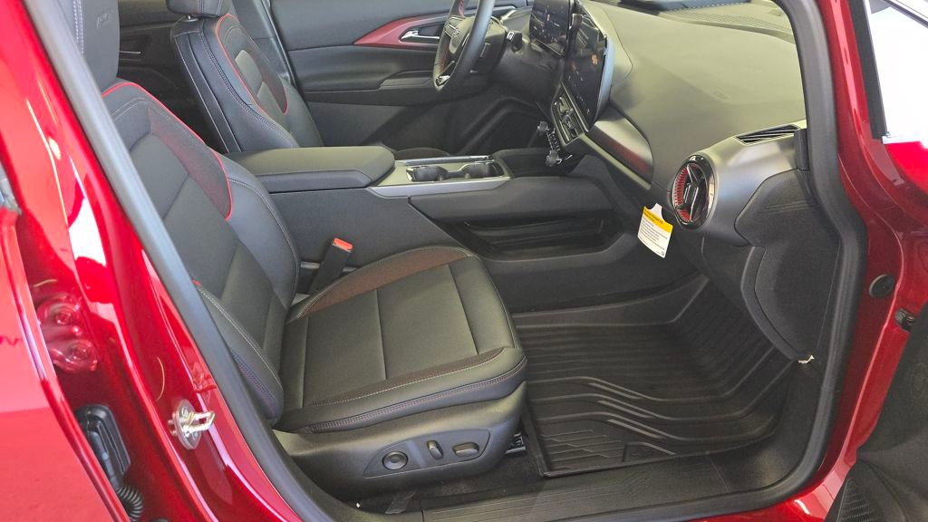 2026 Chevrolet Equinox EV RS Image 13 of 30