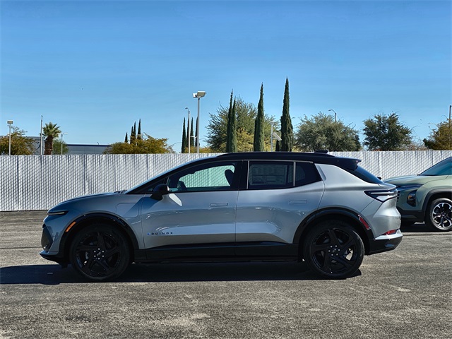 2026 Chevrolet Equinox EV RS Image 8 of 37