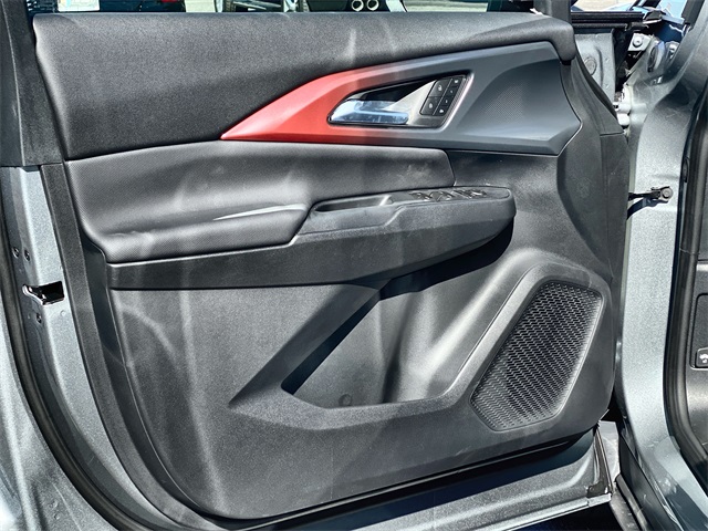 2026 Chevrolet Equinox EV RS Image 25 of 37