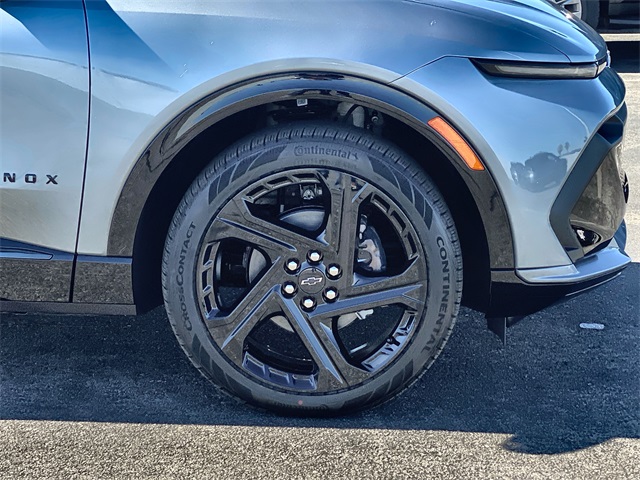 2026 Chevrolet Equinox EV RS Image 9 of 37