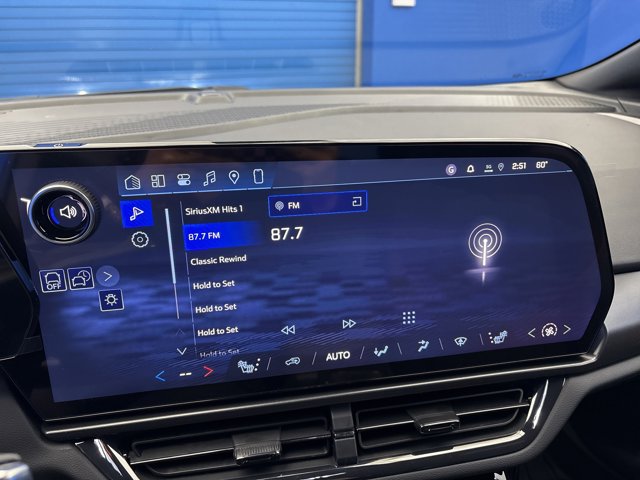 2026 Chevrolet Equinox EV RS Image 19 of 28