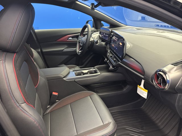 2026 Chevrolet Equinox EV RS Image 24 of 28