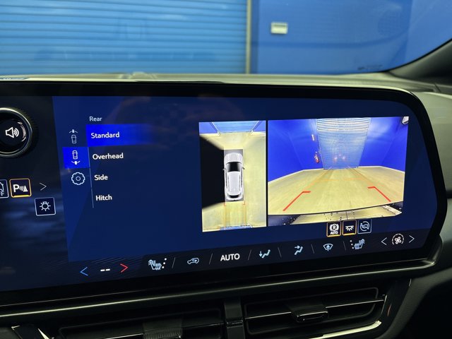 2026 Chevrolet Equinox EV RS Image 18 of 28