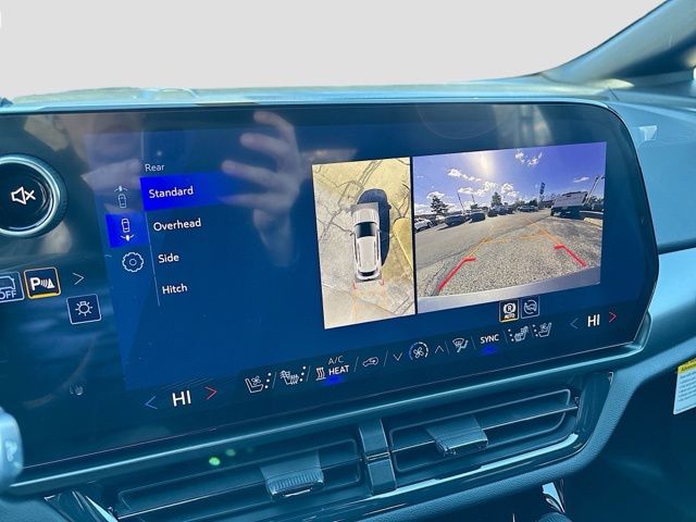 2026 Chevrolet Equinox EV RS Image 23 of 28