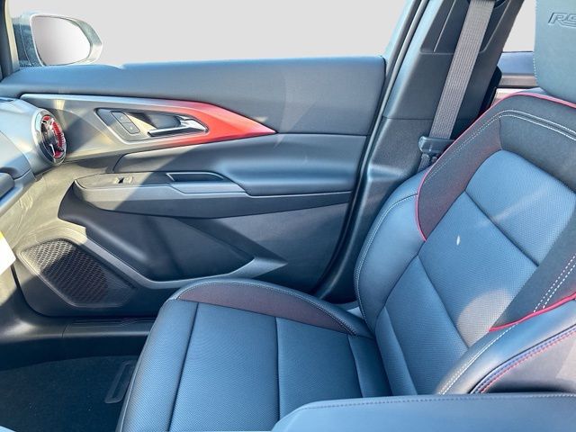 2026 Chevrolet Equinox EV RS Image 14 of 28