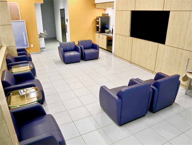 2026 Chevrolet Equinox EV RS Image 8 of 21