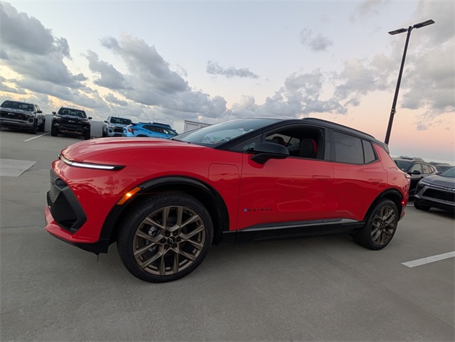 2026 Chevrolet Equinox EV RS Image 4 of 21