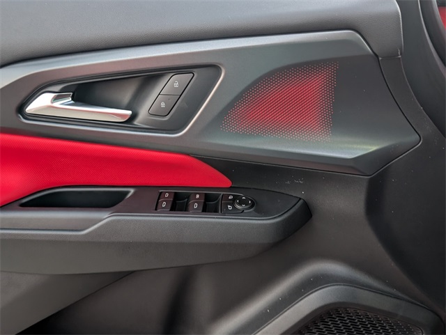 2026 Chevrolet Equinox EV RS Image 14 of 21