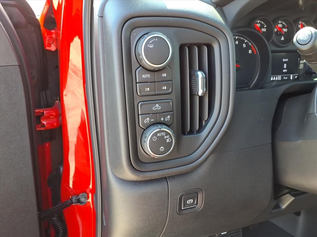 2026 Chevrolet Silverado 1500 Custom Trail Boss Image 12 of 16