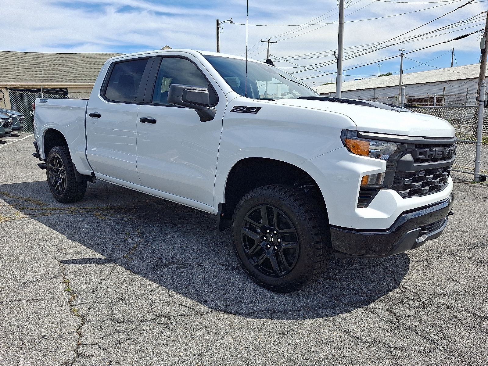 2026 Chevrolet Silverado 1500 Custom Trail Boss Image 1 of 3