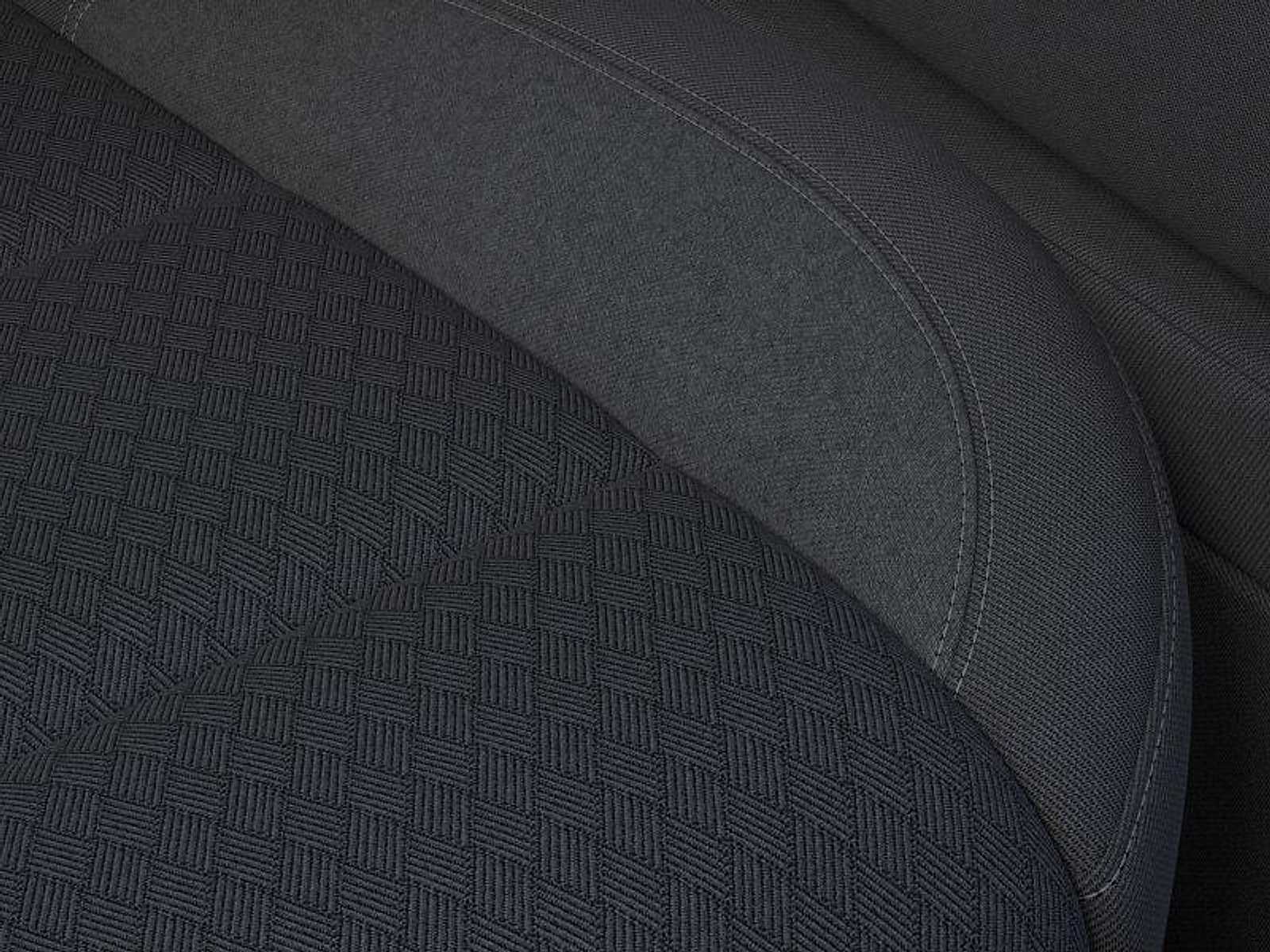 2026 Chevrolet Silverado 1500 Custom Trail Boss Image 21 of 24