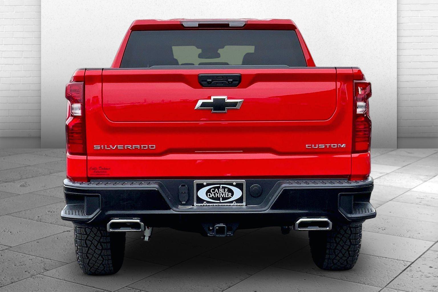 2026 Chevrolet Silverado 1500 Custom Trail Boss Image 3 of 14