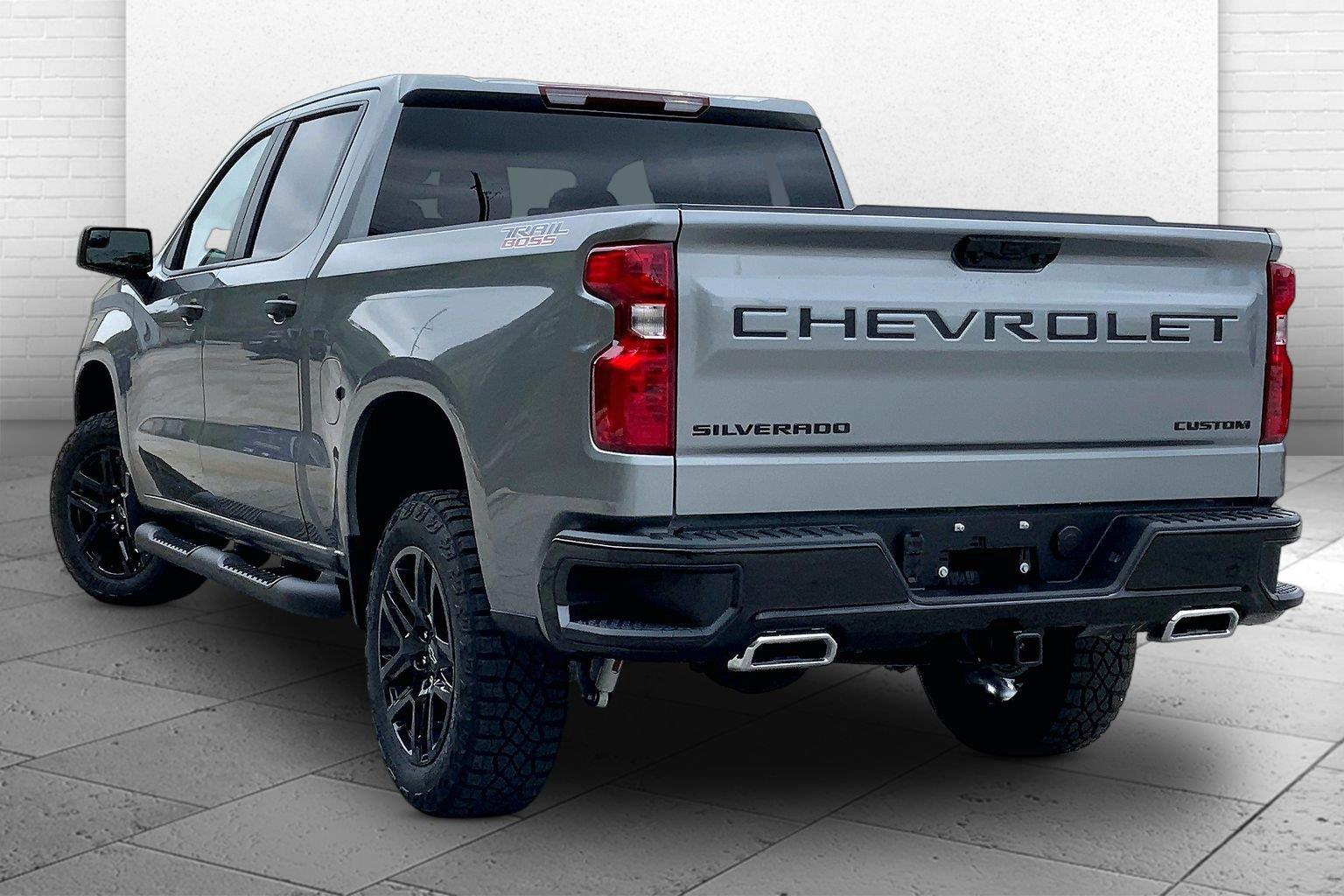 2026 Chevrolet Silverado 1500 Custom Trail Boss Image 3 of 14