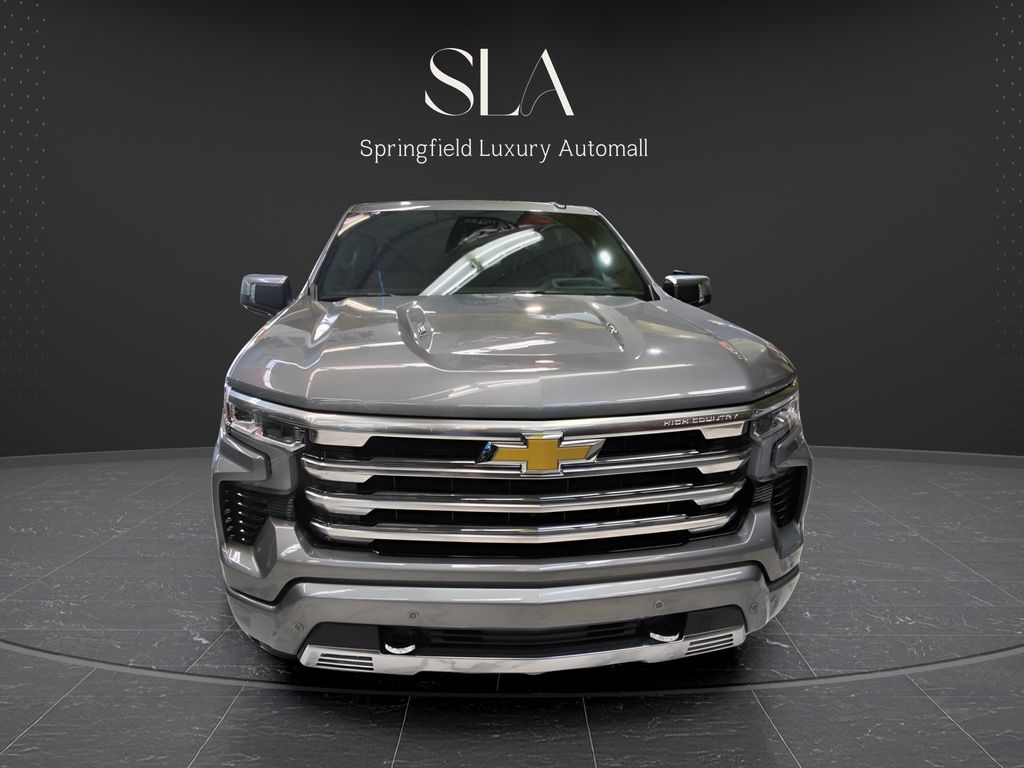 2026 Chevrolet Silverado 1500 High Country Image 2 of 16