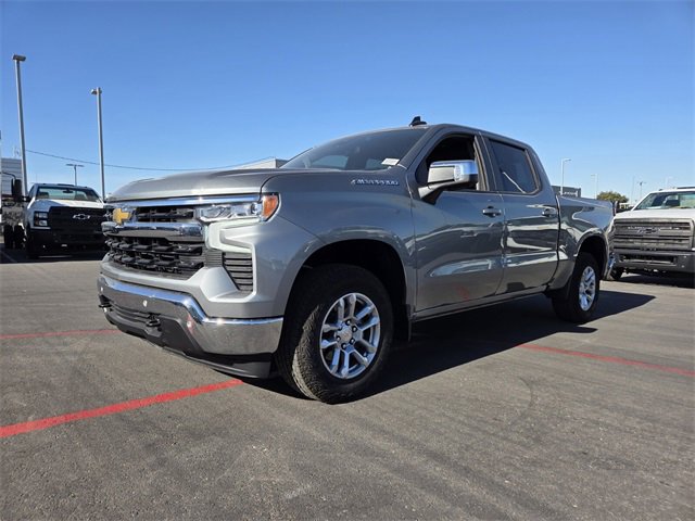 2026 Chevrolet Silverado 1500 LT Image 2 of 37