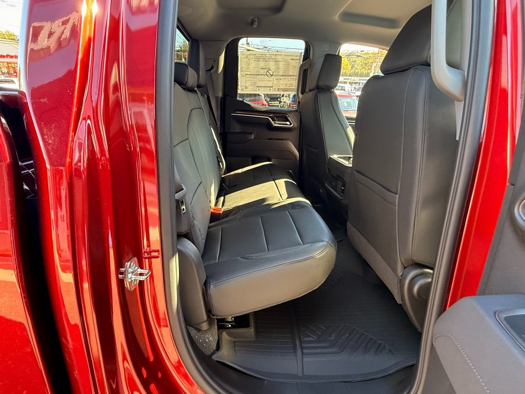 2026 Chevrolet Silverado 1500 RST Image 13 of 31