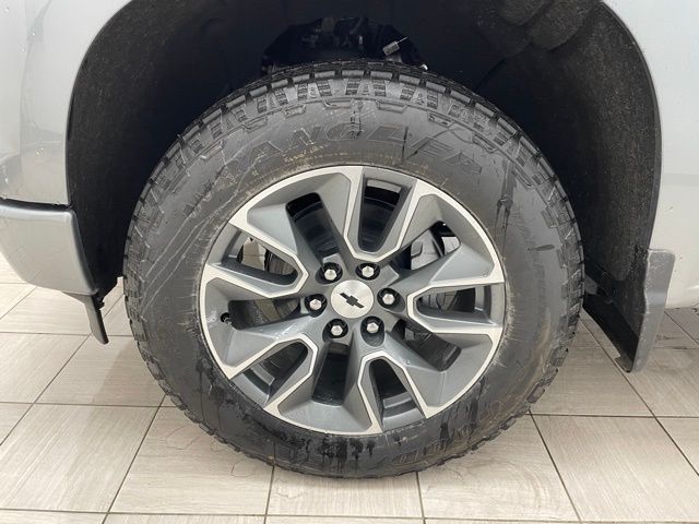 2026 Chevrolet Silverado 1500 RST Image 5 of 21