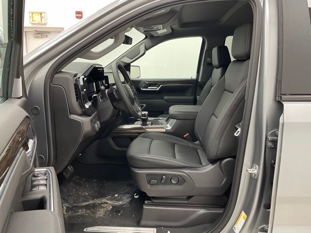 2026 Chevrolet Silverado 1500 RST Image 9 of 21