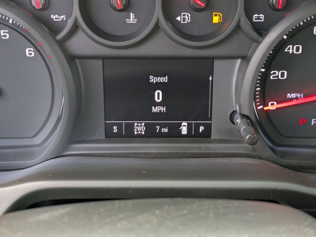 2026 Chevrolet Silverado 2500HD Custom Image 18 of 31