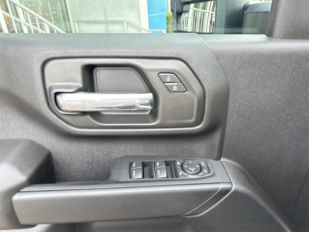 2026 Chevrolet Silverado 2500HD Custom Image 20 of 20