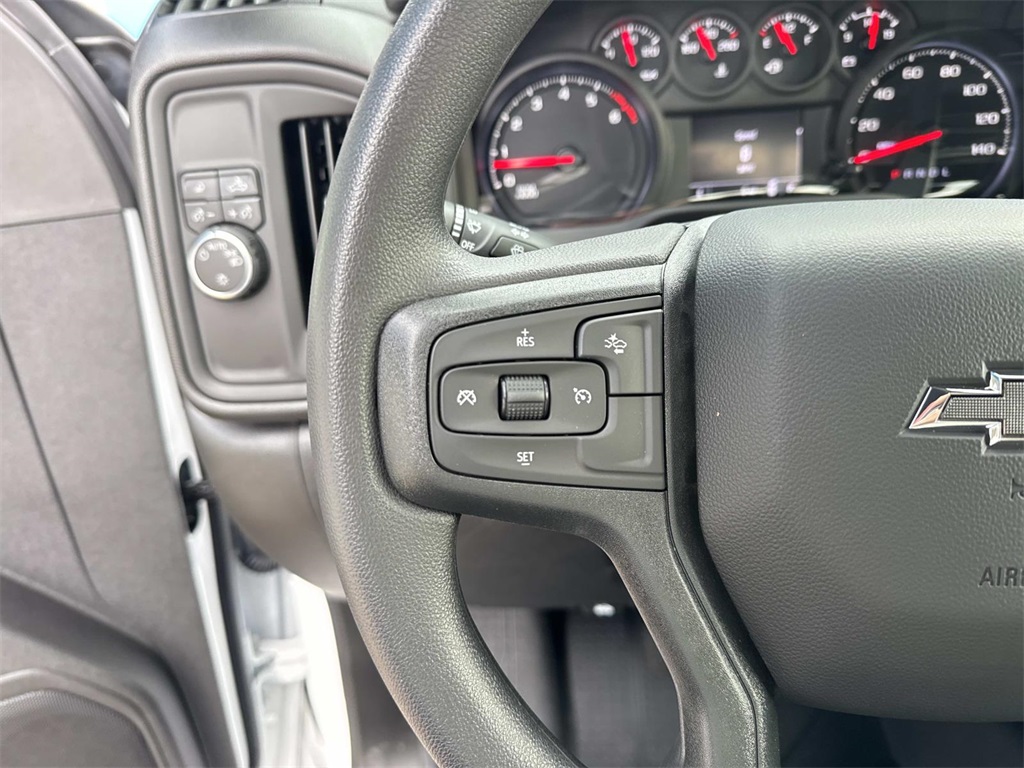 2026 Chevrolet Silverado 2500HD Custom Image 11 of 20