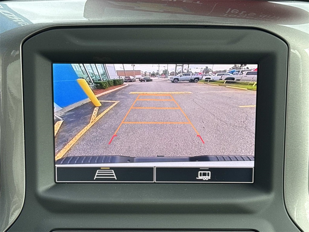 2026 Chevrolet Silverado 2500HD Custom Image 12 of 20