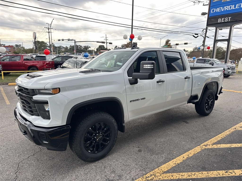 2026 Chevrolet Silverado 2500HD Custom Image 1 of 20