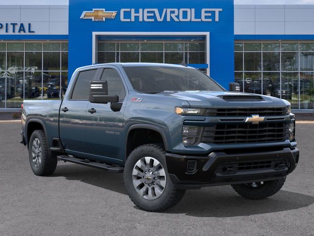 2026 Chevrolet Silverado 2500HD Custom Image 4 of 24