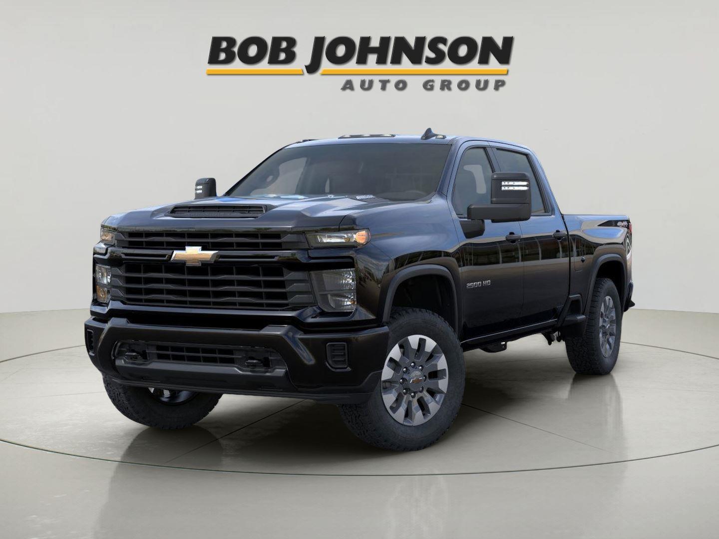 2026 Chevrolet Silverado 2500HD Custom Image 3 of 24