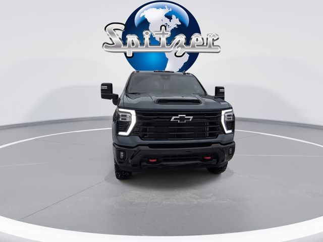 2026 Chevrolet Silverado 2500HD LT Image 2 of 34