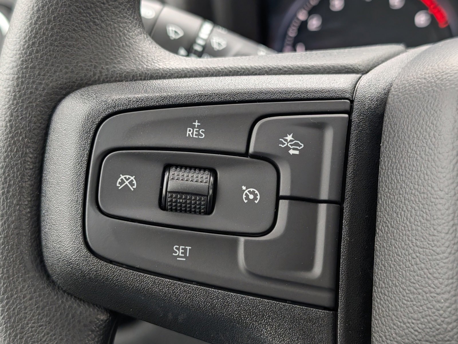 2026 Chevrolet Silverado 2500HD Custom Image 14 of 24