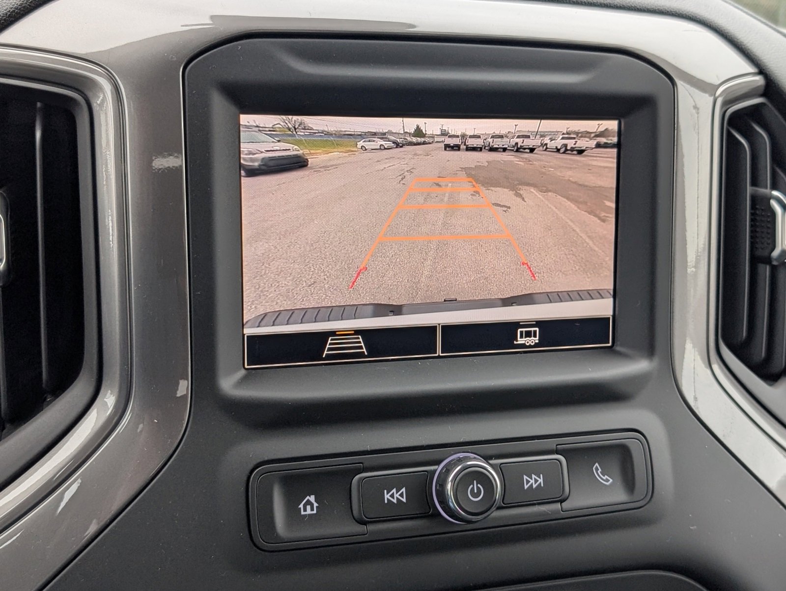 2026 Chevrolet Silverado 2500HD Custom Image 9 of 24