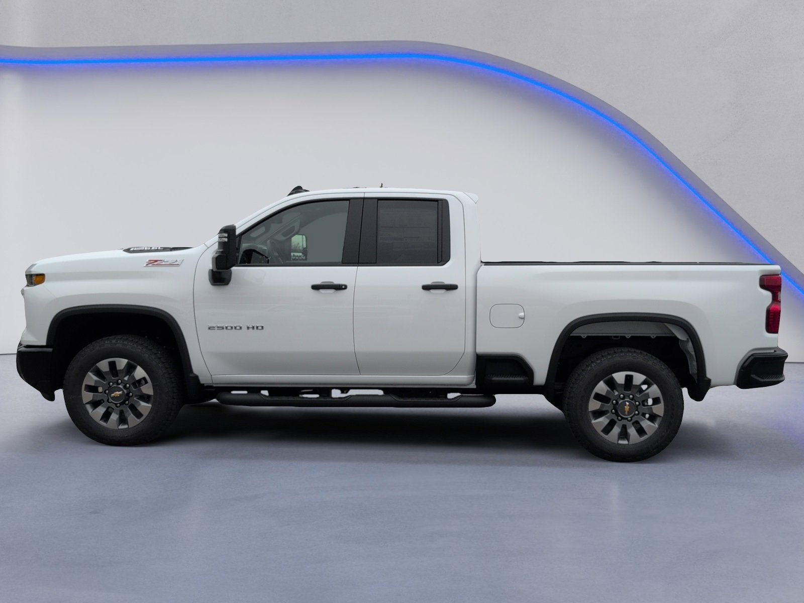 2026 Chevrolet Silverado 2500HD Custom Image 4 of 24