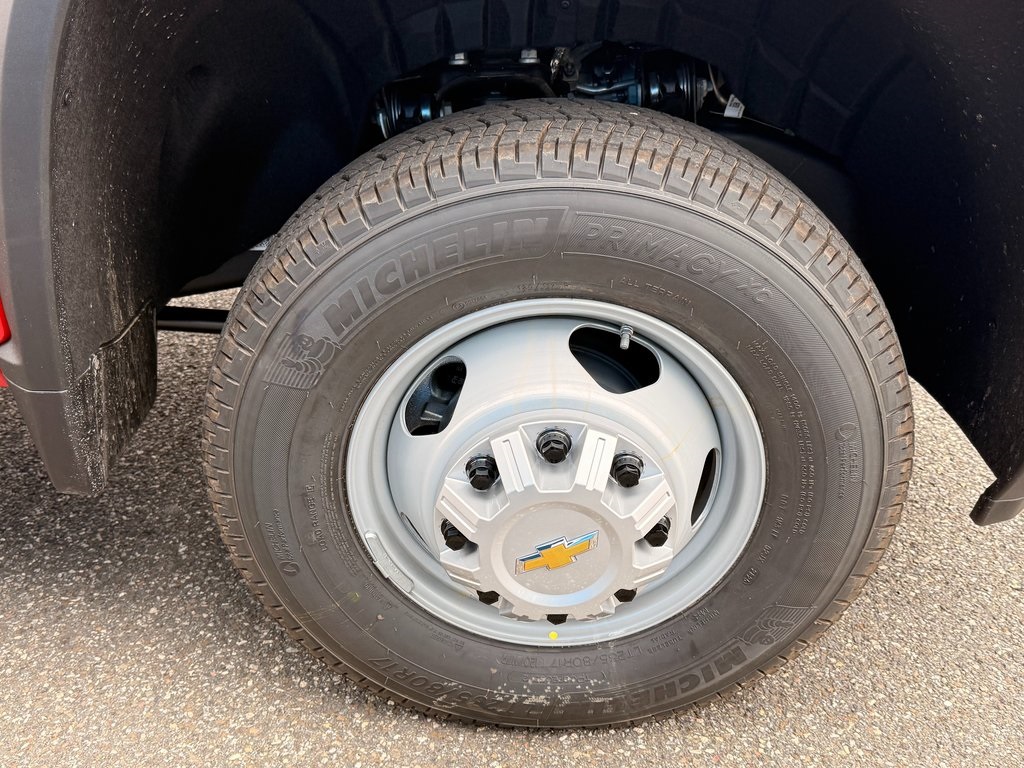 2026 Chevrolet Silverado 3500HD Work Truck Image 10 of 38