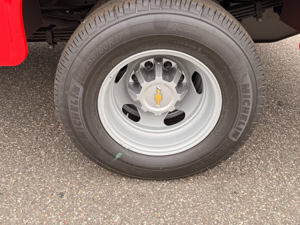 2026 Chevrolet Silverado 3500HD Work Truck Image 11 of 38