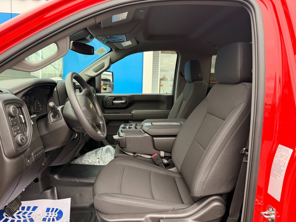 2026 Chevrolet Silverado 3500HD Work Truck Image 18 of 38