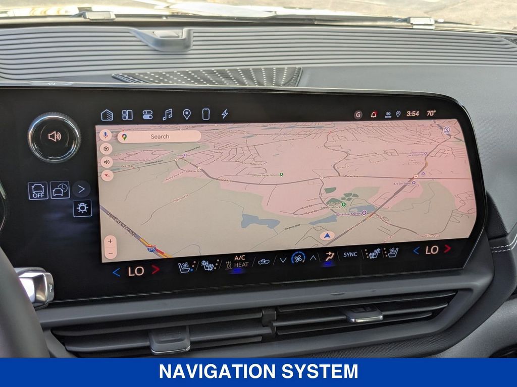 2026 Chevrolet Silverado EV Extended Range LT Image 17 of 35