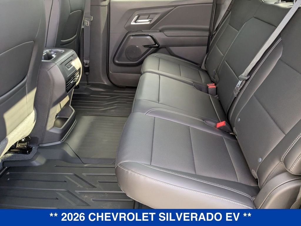 2026 Chevrolet Silverado EV Extended Range LT Image 13 of 35