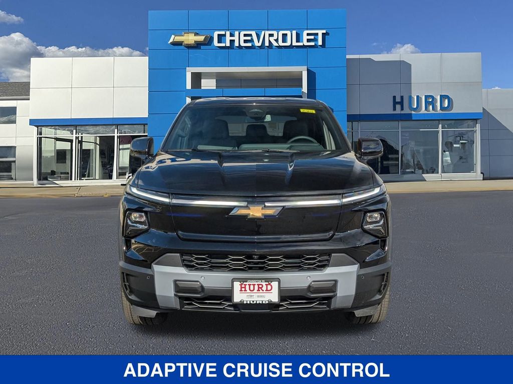2026 Chevrolet Silverado EV Extended Range LT Image 2 of 35