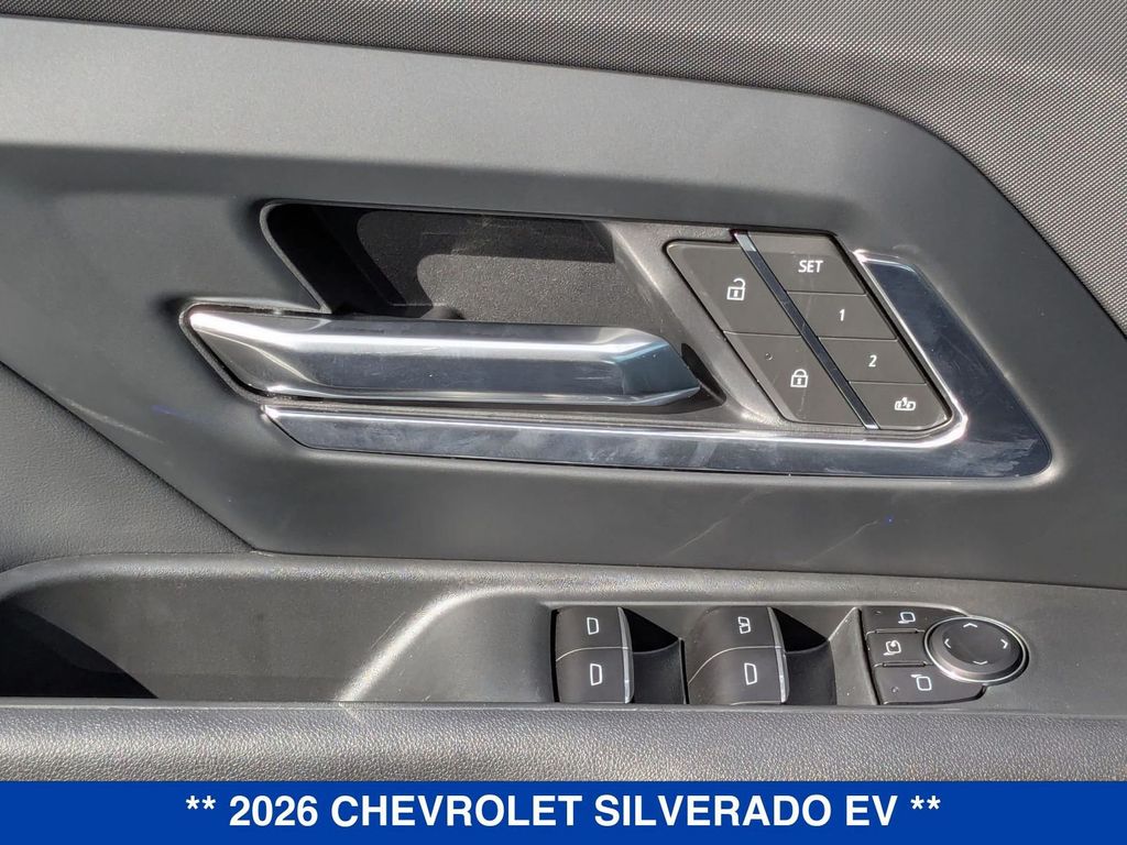 2026 Chevrolet Silverado EV Extended Range LT Image 33 of 35