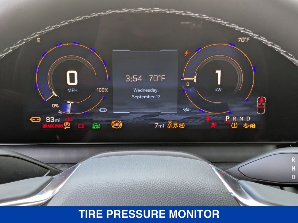 2026 Chevrolet Silverado EV Extended Range LT Image 16 of 35