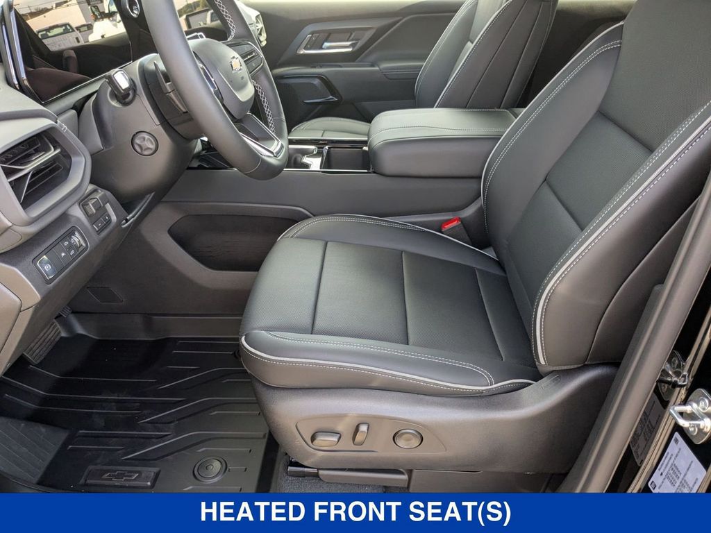 2026 Chevrolet Silverado EV Extended Range LT Image 14 of 35