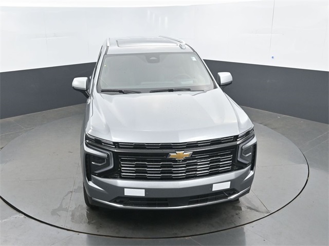 2026 Chevrolet Suburban High Country Image 5 of 59