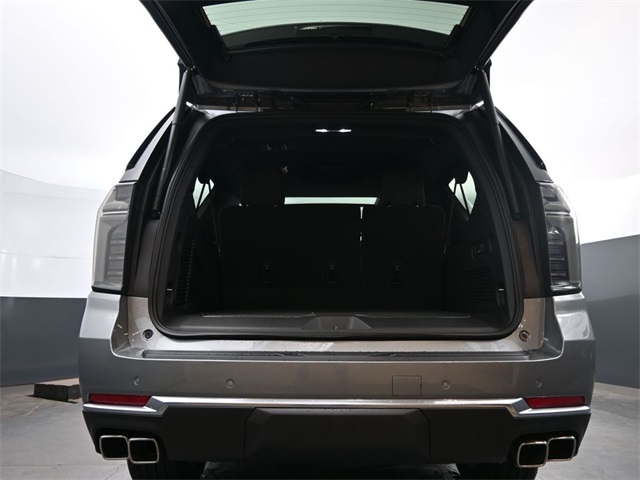 2026 Chevrolet Suburban High Country Image 34 of 59