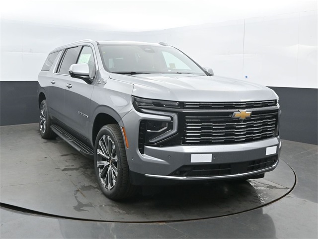 2026 Chevrolet Suburban High Country Image 8 of 59