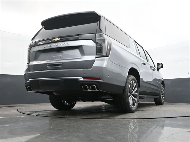 2026 Chevrolet Suburban High Country Image 21 of 59