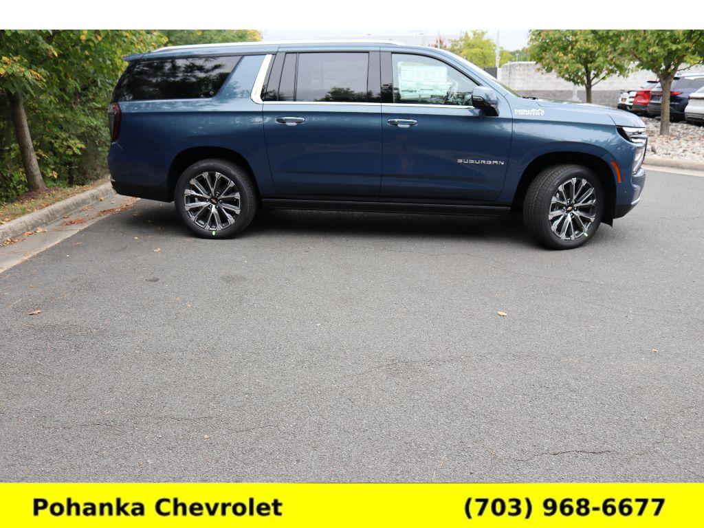 2026 Chevrolet Suburban High Country Image 4 of 38